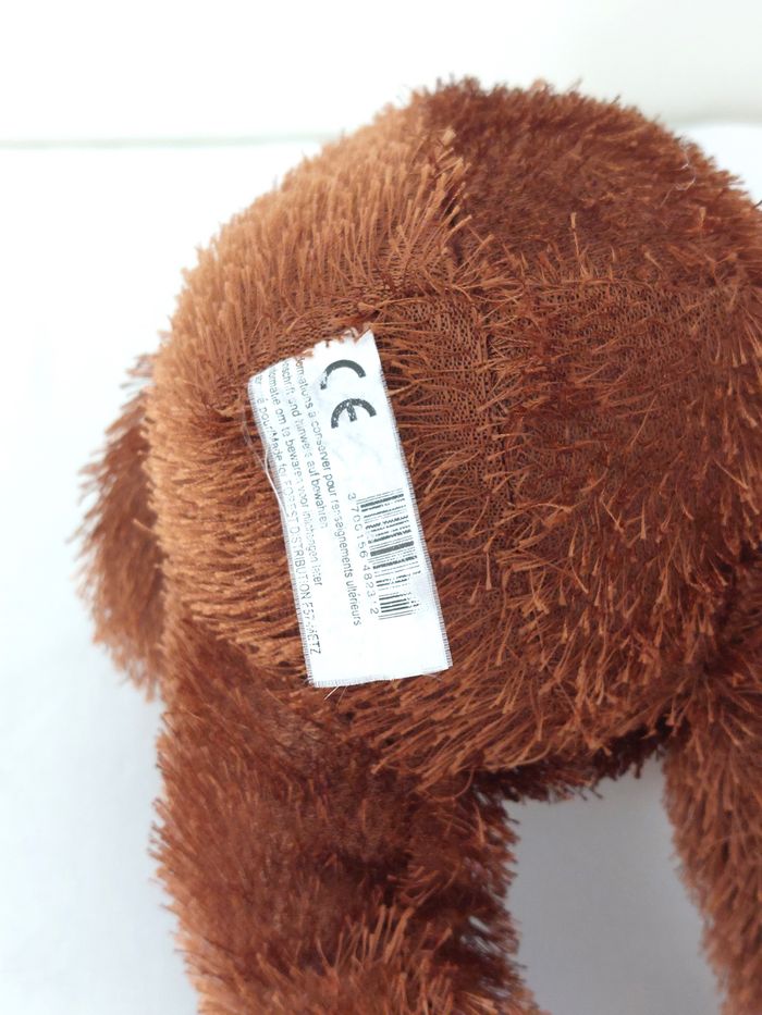 Peluche singe marron beige 24 cm Forest Distribution doudou bisou rouge poil fil - photo numéro 6