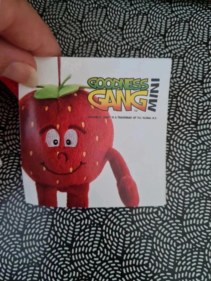 Peluche fraise goodness gang - photo numéro 2