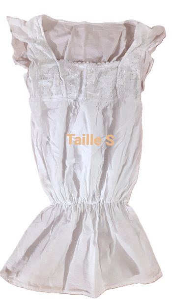 🌺 Belle blouse/tunique blanche. Broderie anglaise. Taille S. 🌺