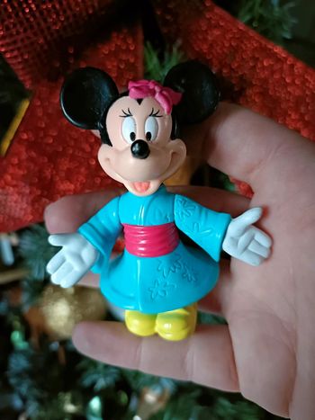 Figurine Minnie avec kimono
