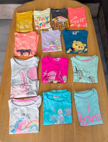 🌸 Lot de 13 t-shirts manches courtes - 5/6 ans 🌸