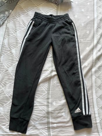 Lot 2  pantalon 8-10 ans