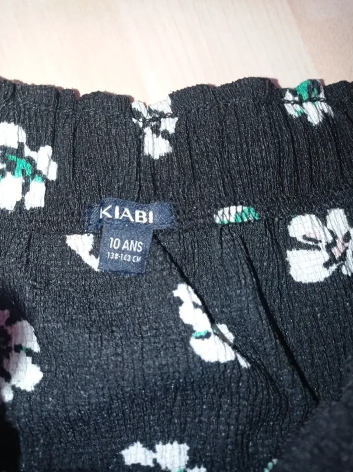 Jupe enfant couleur noir motifs fleurs en gaz de coton - photo numéro 3