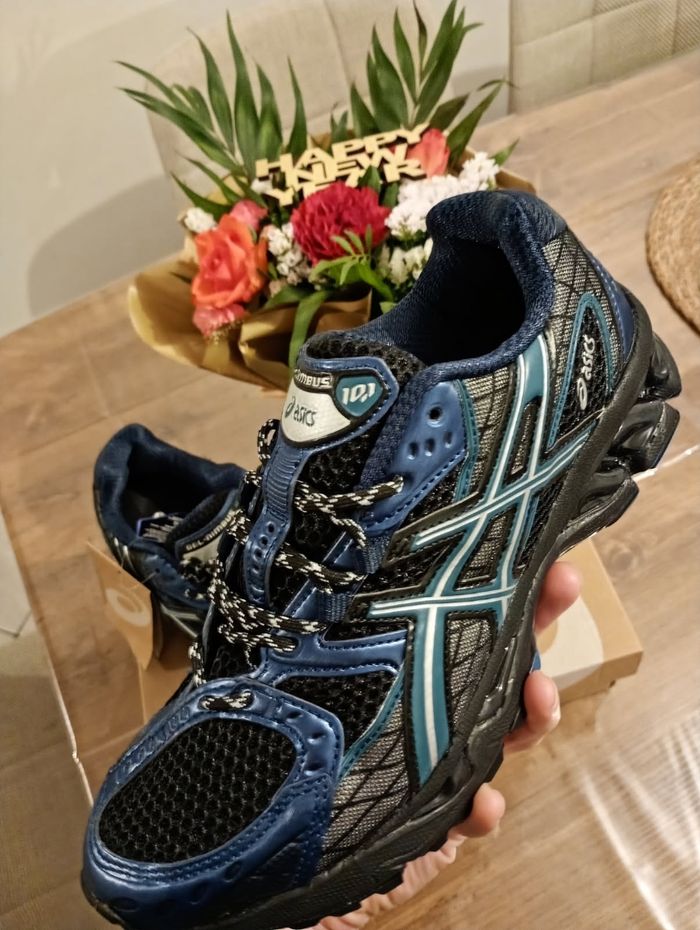 Asics Gel nimbus 10.1 neuves taille 42