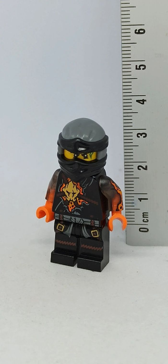 Figurine homme cole lego mains orange