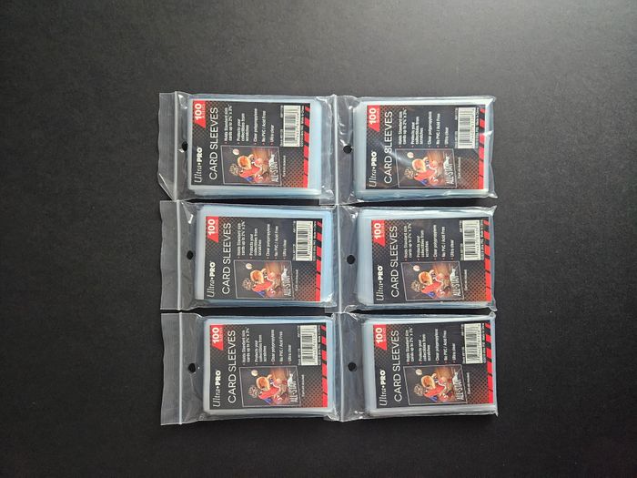 Ultra Pro - 600 Sleeve 100 - Protèges cartes souples transparents