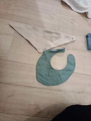Bavoirs bébé