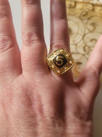 Bague upcyclé avec un joli bouton 