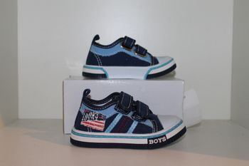 tennis basket bleue 20