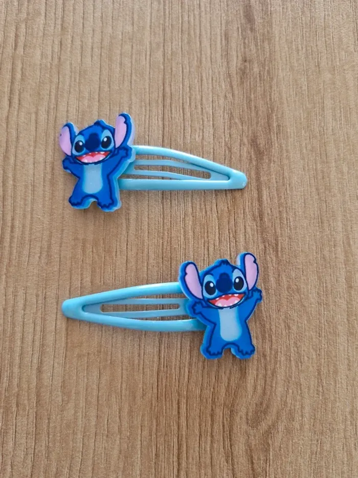 Lot 2 barrettes bleu – personnage Stitch Neuve - photo numéro 2