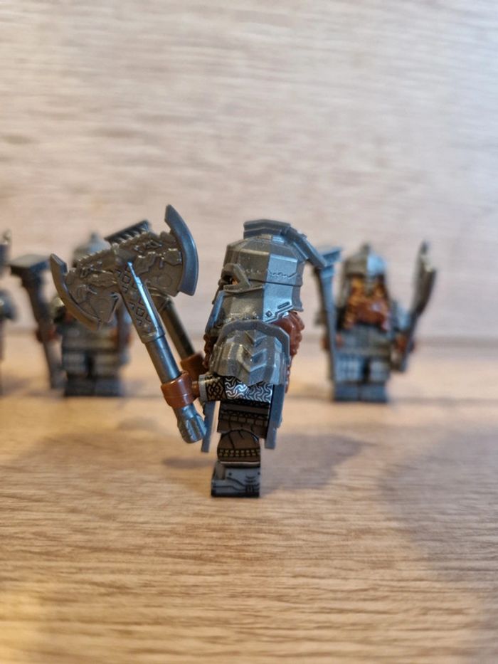 Figurines type lego 4 guerriers nains seigneur des anneaux - photo numéro 3