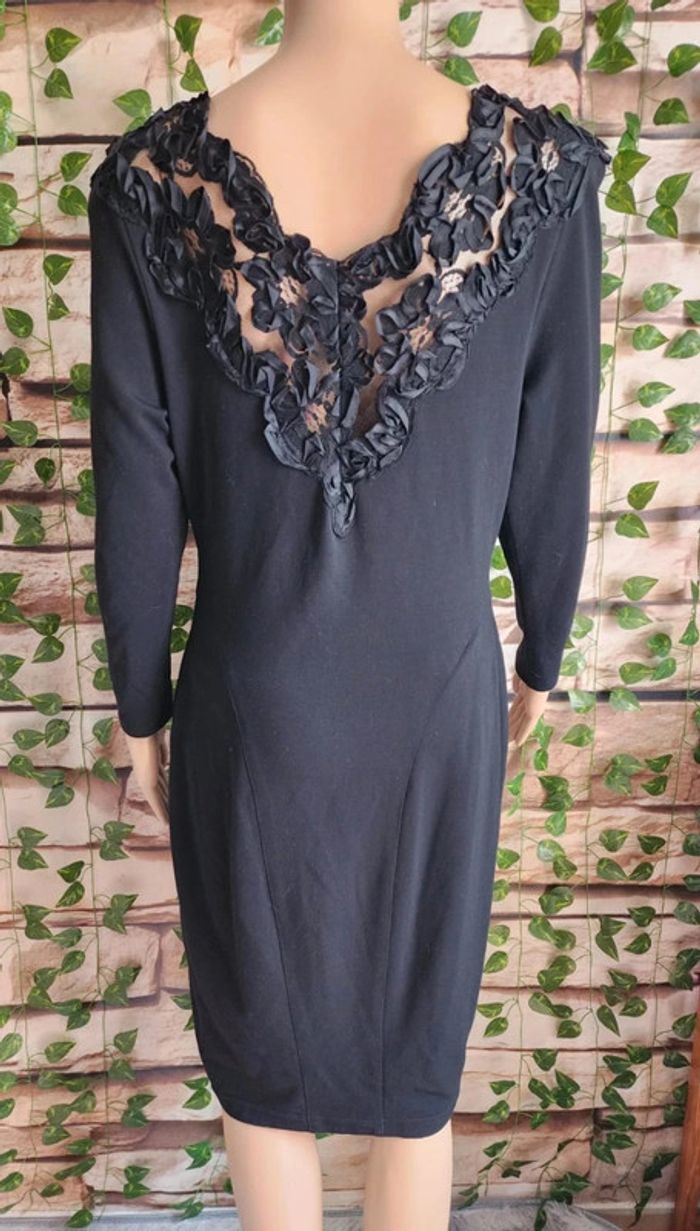 🌸Robe noire Dentelle Loricci Taille 40🌸 - photo numéro 4