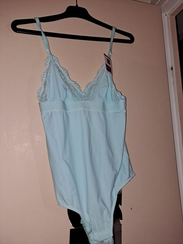 Body taille 38/40 neuf