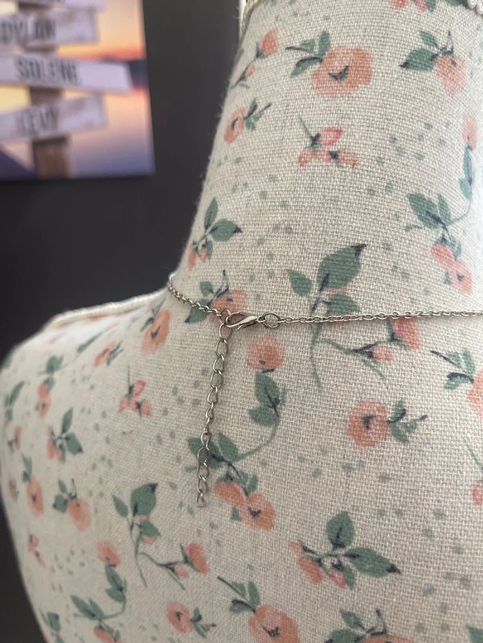 Chaîne avec pendentifs - photo numéro 2