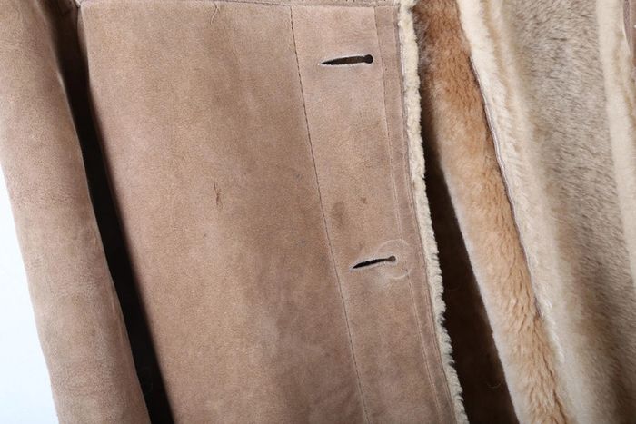 Peau lainée vintage 70's en mouton retourné shearling, cuir, daim, laine (#240707) - photo numéro 10