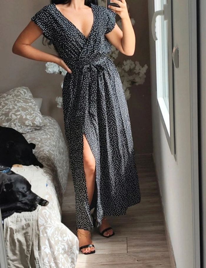 Robe longue noire - photo numéro 2