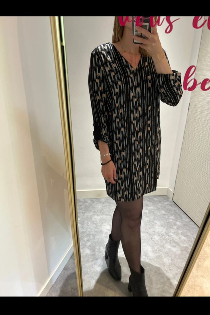 Robe courte à motifs - photo numéro 3