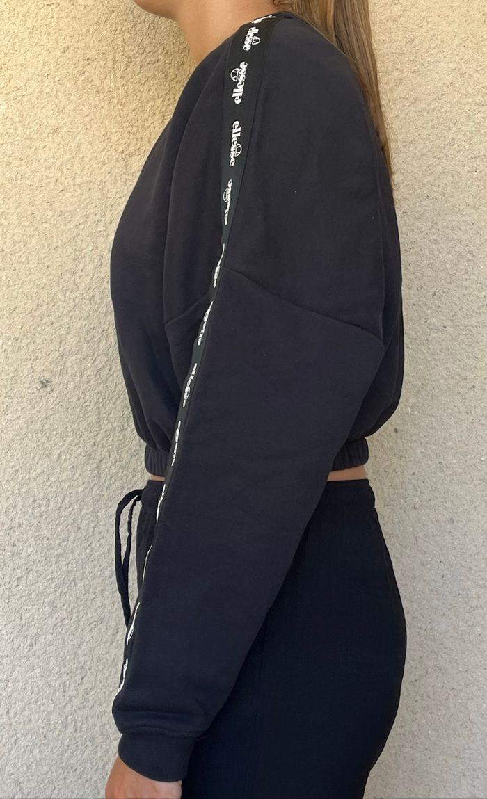 Sweat court noir Ellesse (T 42) - photo numéro 4