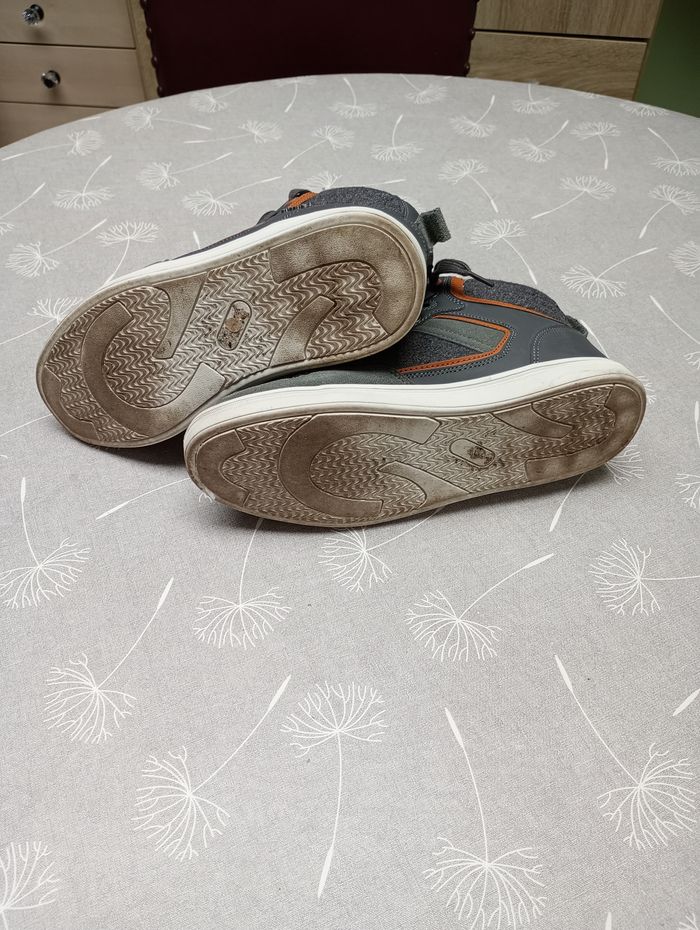 Baskets grises - photo numéro 7