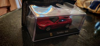 Ferrari portfino 1/43 neuf