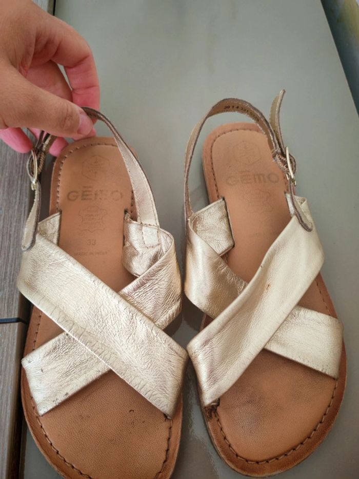 Sandales doré taille 33