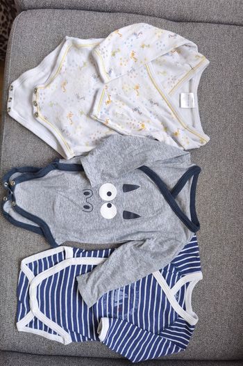 Lit vêtements bébé 3 mois 