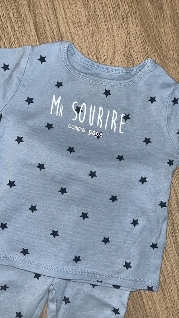 Pyjama 2 pièces kiabi 12 mois(taille petit) - photo numéro 3