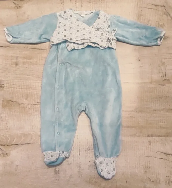Lot de 4 pyjamas velours en excellent état - garçon - 9 mois - photo numéro 8