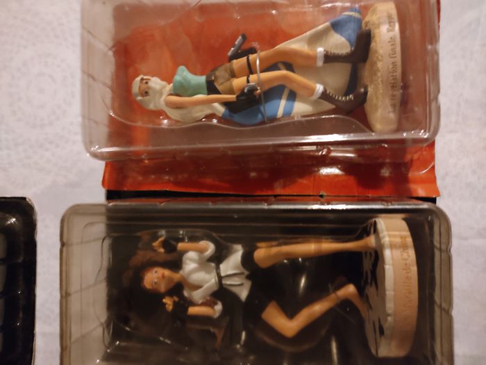 Figurines Tomb Raider Lara Croft 10 euros la figurine - photo numéro 8