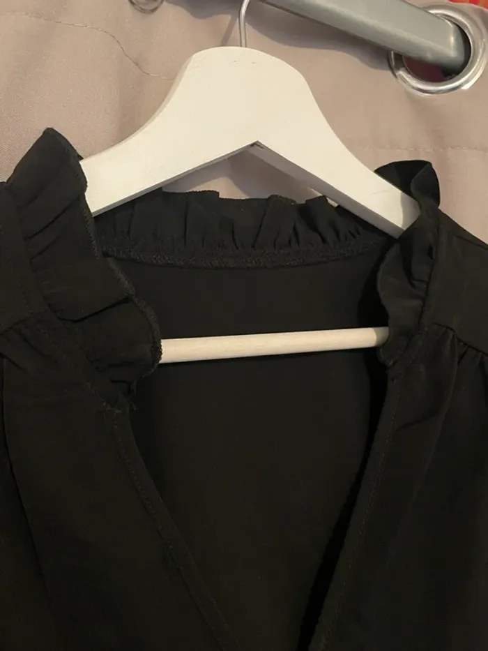 Blouse noire - photo numéro 2