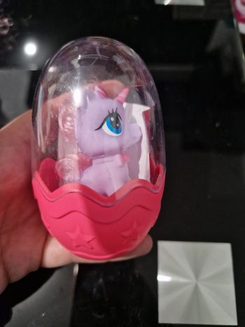 Oeuf et sa licorne
