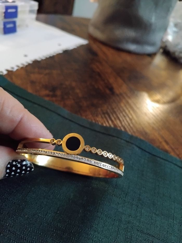 Bracelet neuf - photo numéro 3