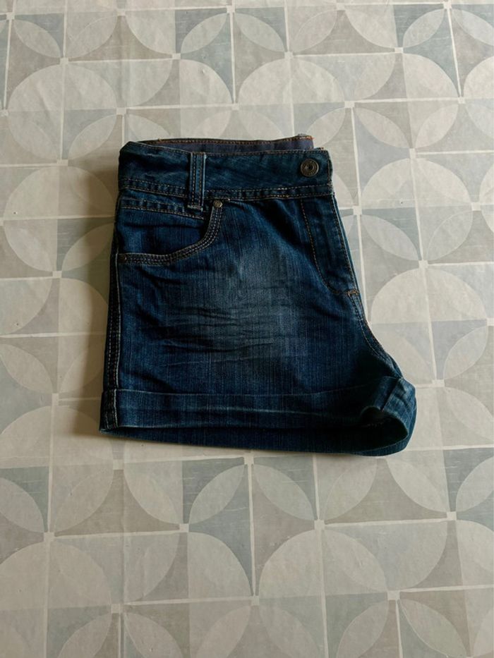 Short fille -14 ans - tape à l’œil - en très bon état - photo numéro 3