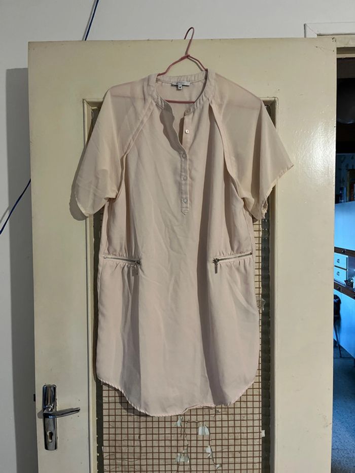 Robe 27 Quai de Seine Paris