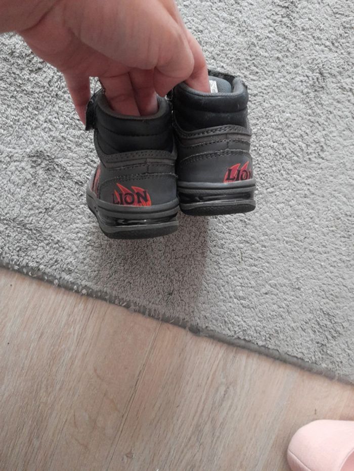 Baskets lion - photo numéro 5