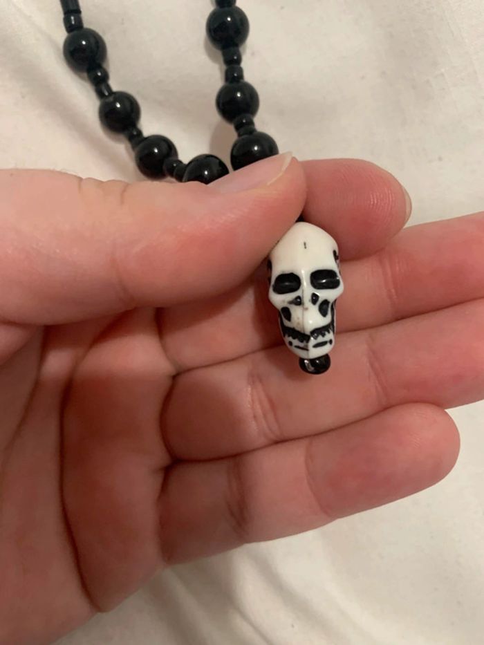 Collier tête de mort - photo numéro 2