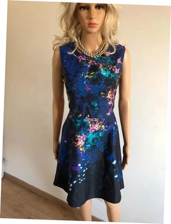 Robe imprimée bleue et multicolore sans manches neuve Jus d'Orange taille 1