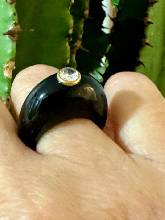 Bague rock résine noire gris cristal finition acier inoxydable or - photo numéro 3