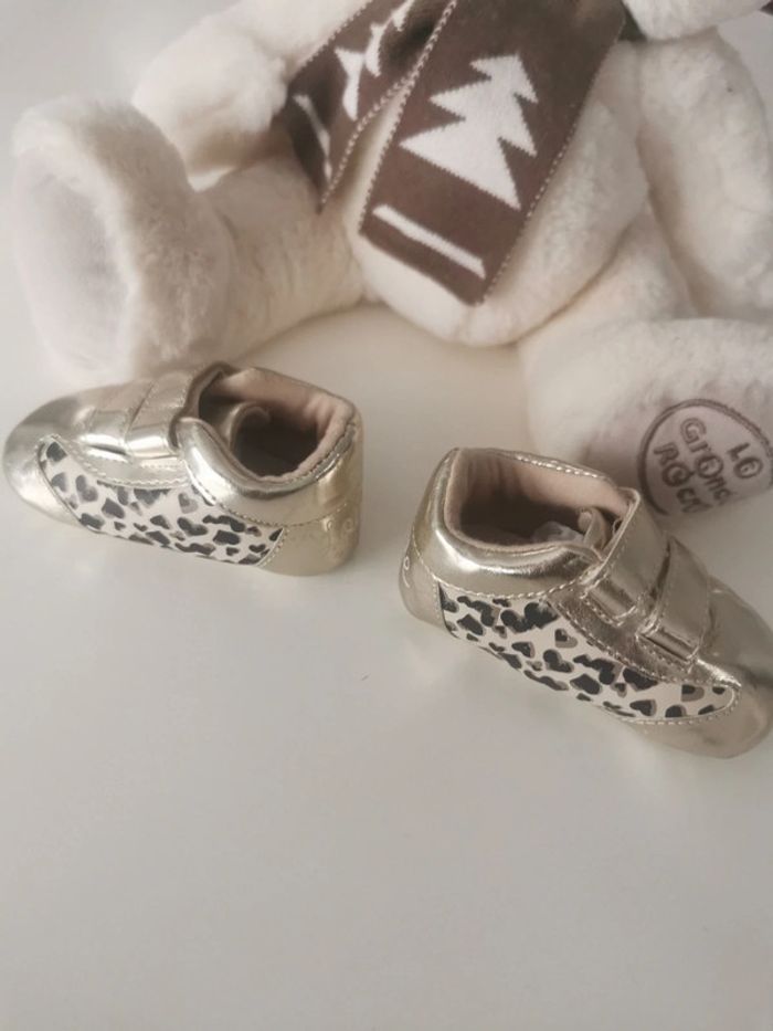 Chaussure bébé doré - photo numéro 2
