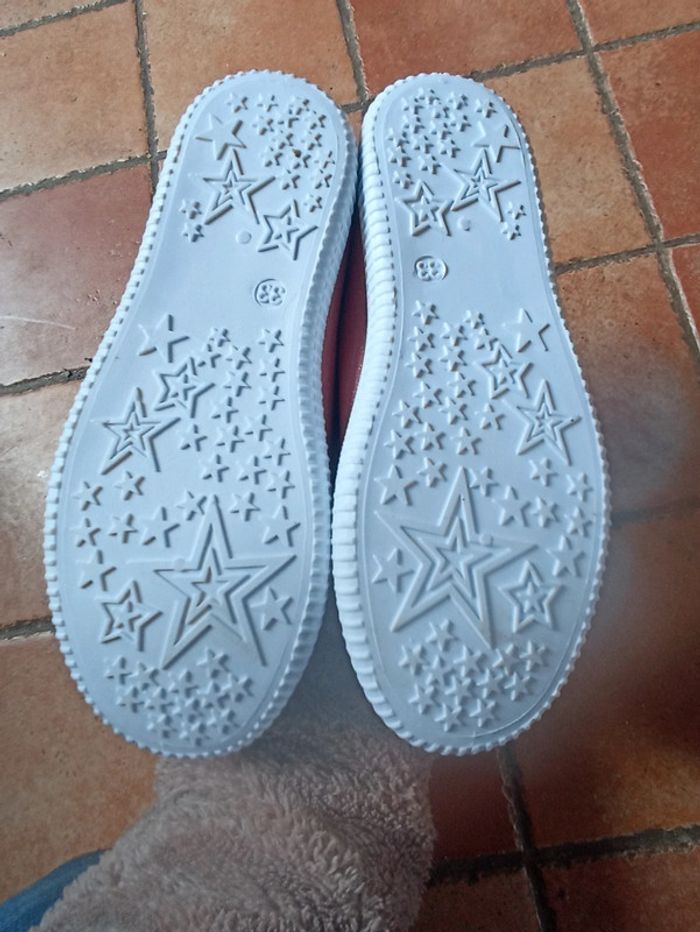 Basket rose taille 33 - photo numéro 4