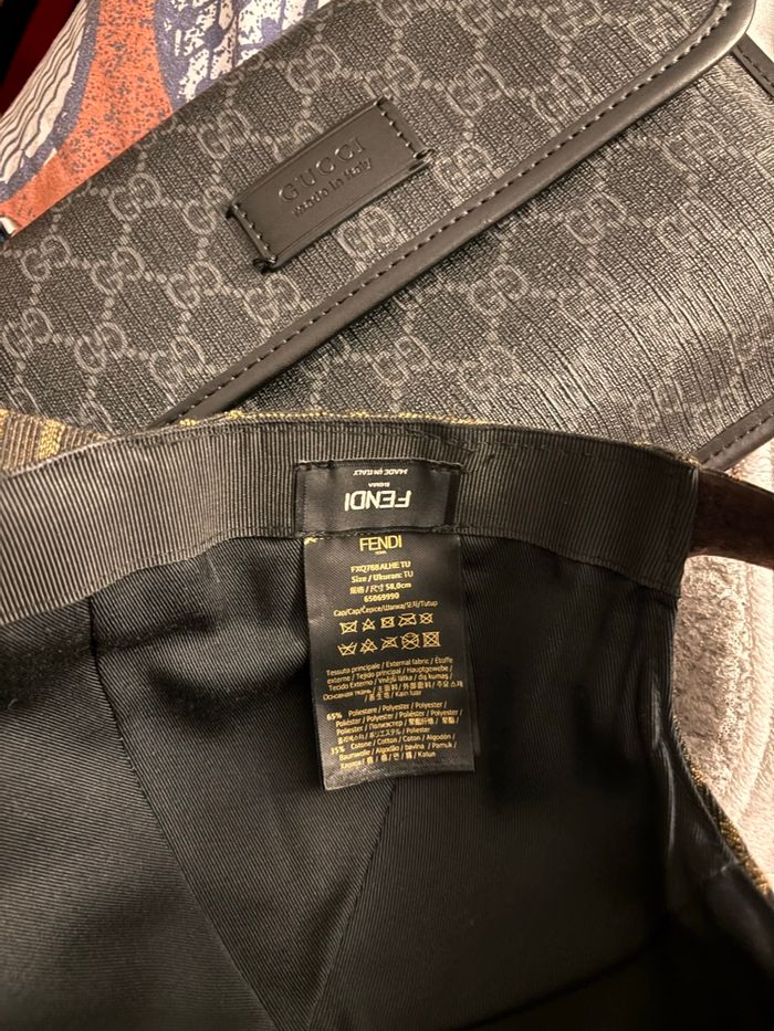 Casquette fendi + sacoche Gucci bandoulière - photo numéro 2