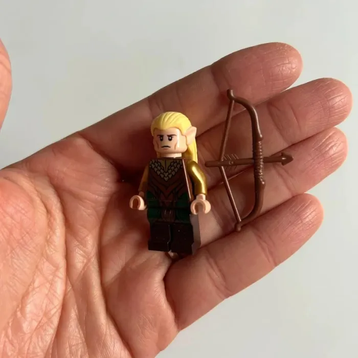 Figurine lego legolas le hobbit - photo numéro 3