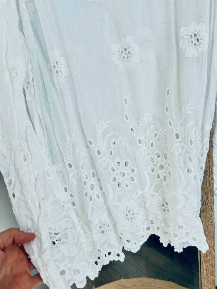 Blouse brodée - photo numéro 3