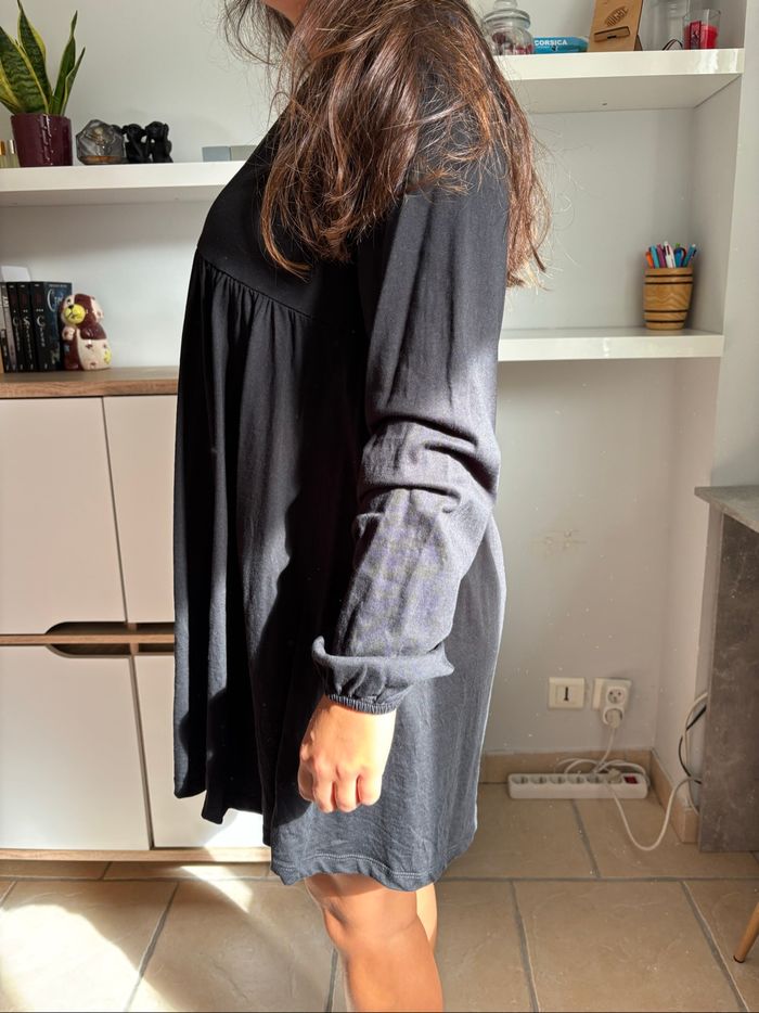 Robe noire avec boutons ASOS - photo numéro 2