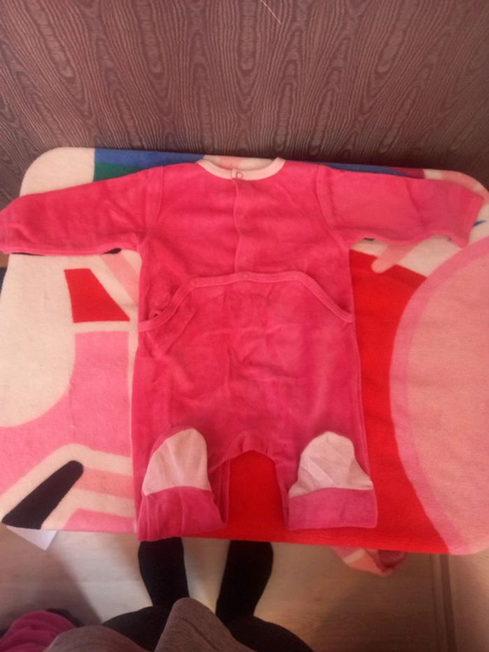 Pyjama 6 mois - photo numéro 4