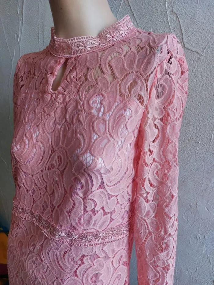 Robe en dentelle rose élégante Taille L - photo numéro 4