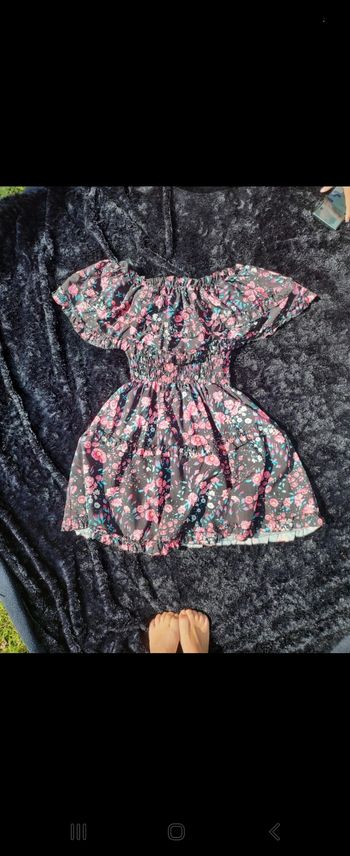 Robe épaules dénudées