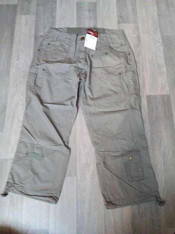 pantacourt femme T.38 NEUF