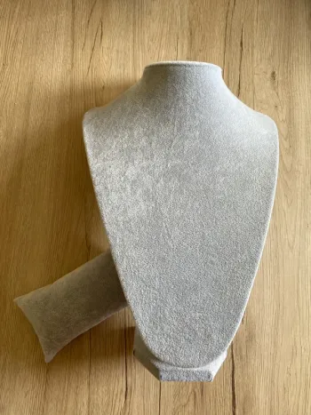Présentoir à bijoux