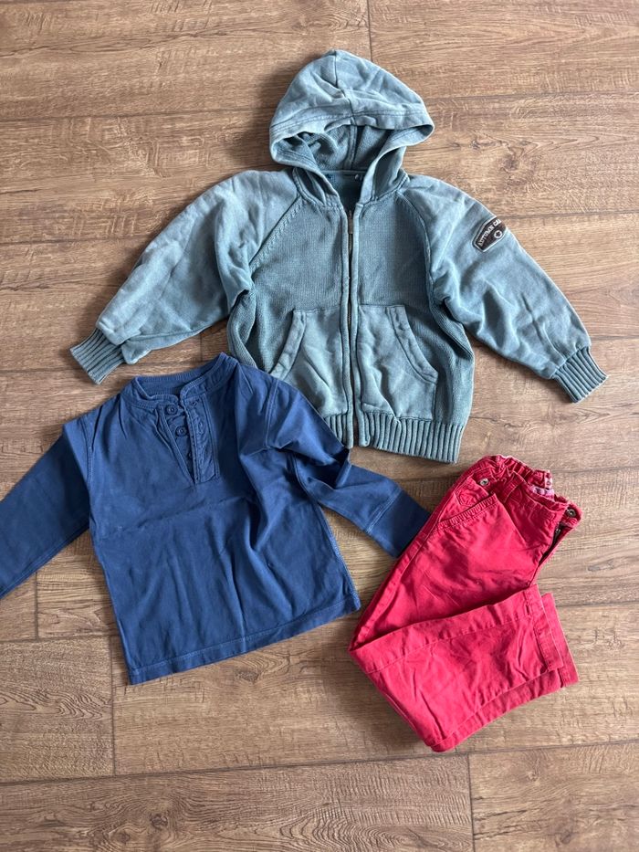 Lot Vêtements Okaidi 5 ans veste pantalon